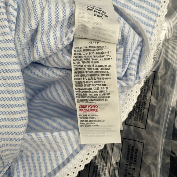 New with tag - Gilly Hicks pajama bottoms set - Picture 5 of 6